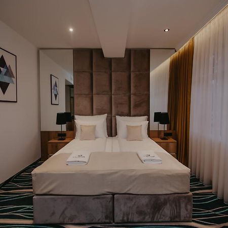 Hotel Vertigos توزلا المظهر الخارجي الصورة