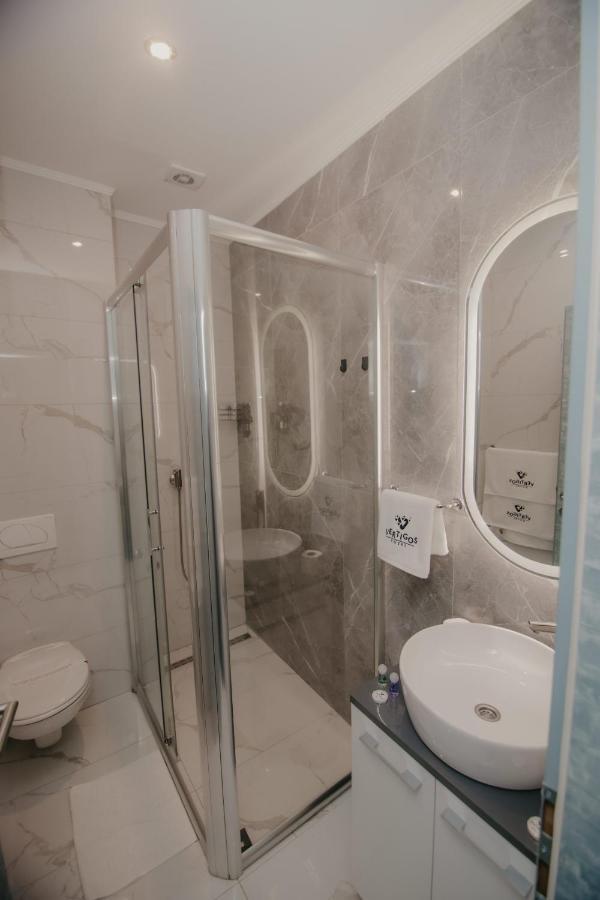 Hotel Vertigos توزلا المظهر الخارجي الصورة