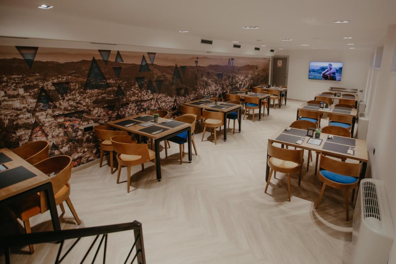 Hotel Vertigos توزلا المظهر الخارجي الصورة