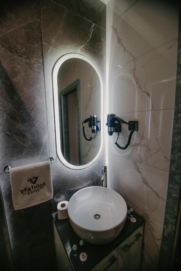 Hotel Vertigos توزلا المظهر الخارجي الصورة